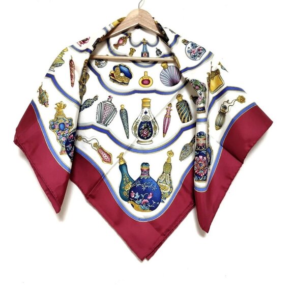 Auth HERMES Carre 90 - Cream Red Multi Silk Scarf - Picture 1 of 10